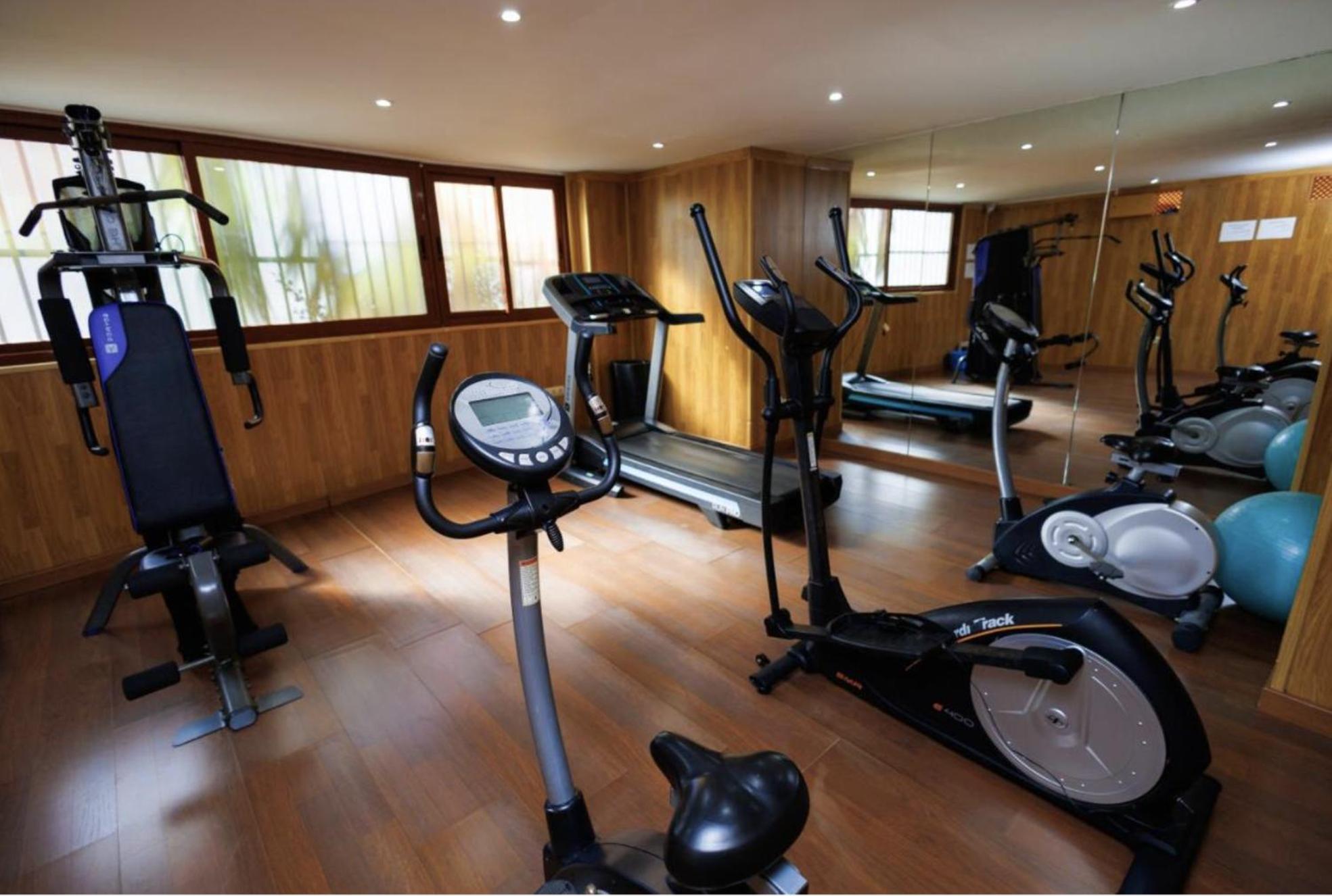 Lovely Elviria Apartment 200M From The Beach Marbella Eksteriør billede
