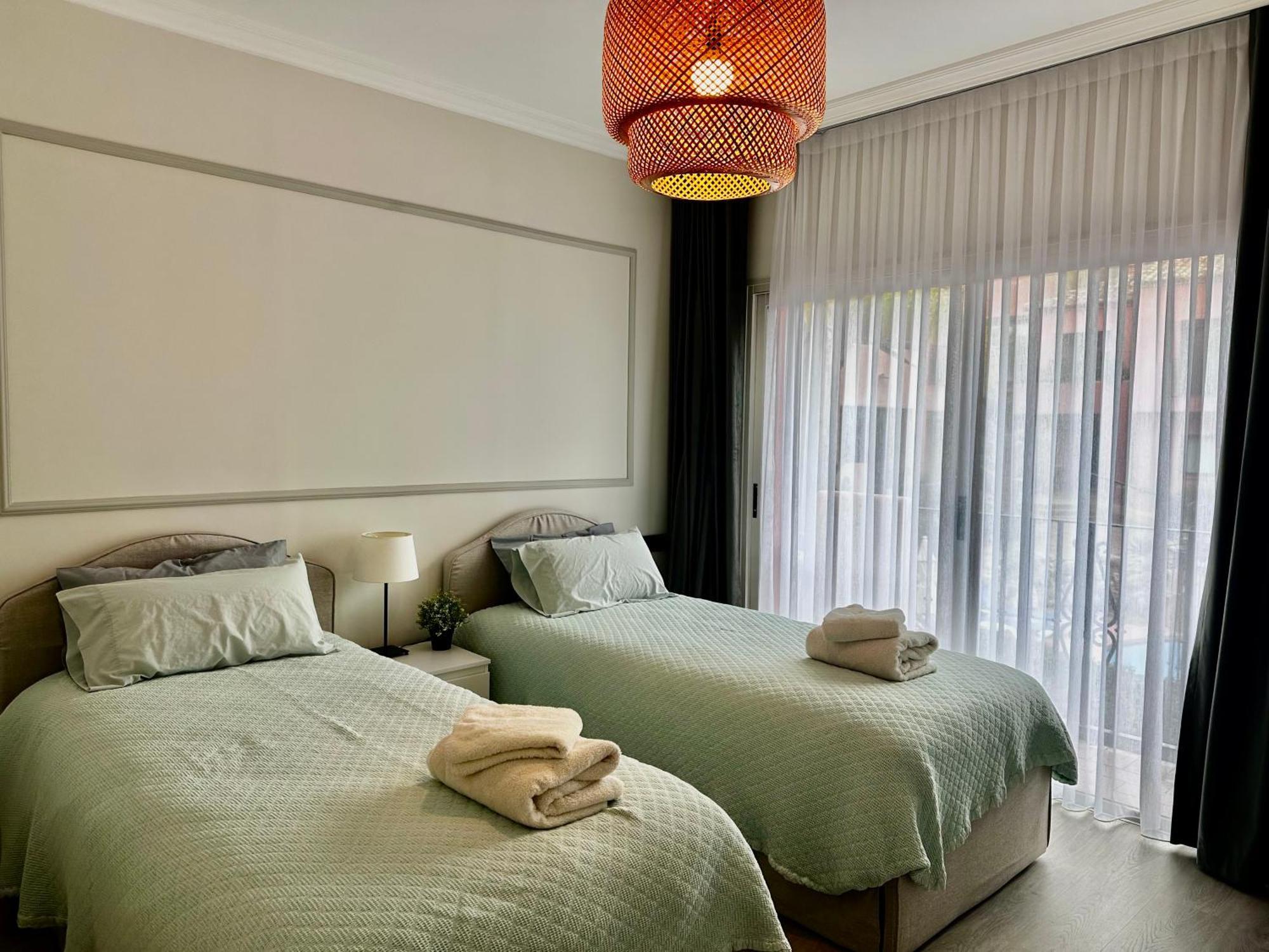 Lovely Elviria Apartment 200M From The Beach Marbella Eksteriør billede